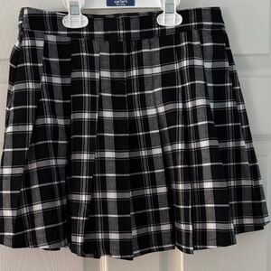 Hollister Black and White Plaid Skater Skirt